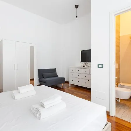 Cosy Nearby Piazza Insubria! Book Now! Apartment
