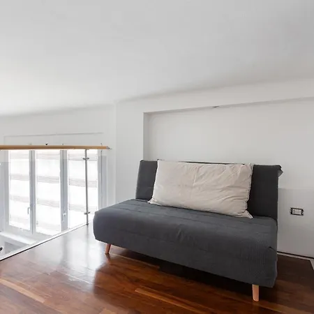 Cosy Nearby Piazza Insubria! Book Now! Apartment Milan